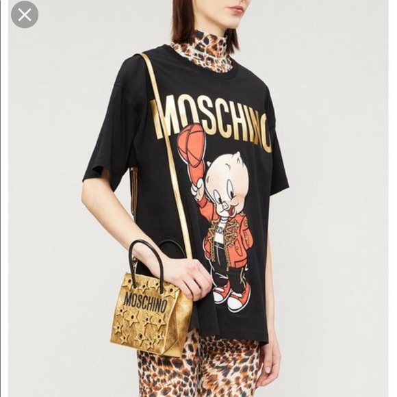 Moschino Tops - NWT moschino Porky graphic tee